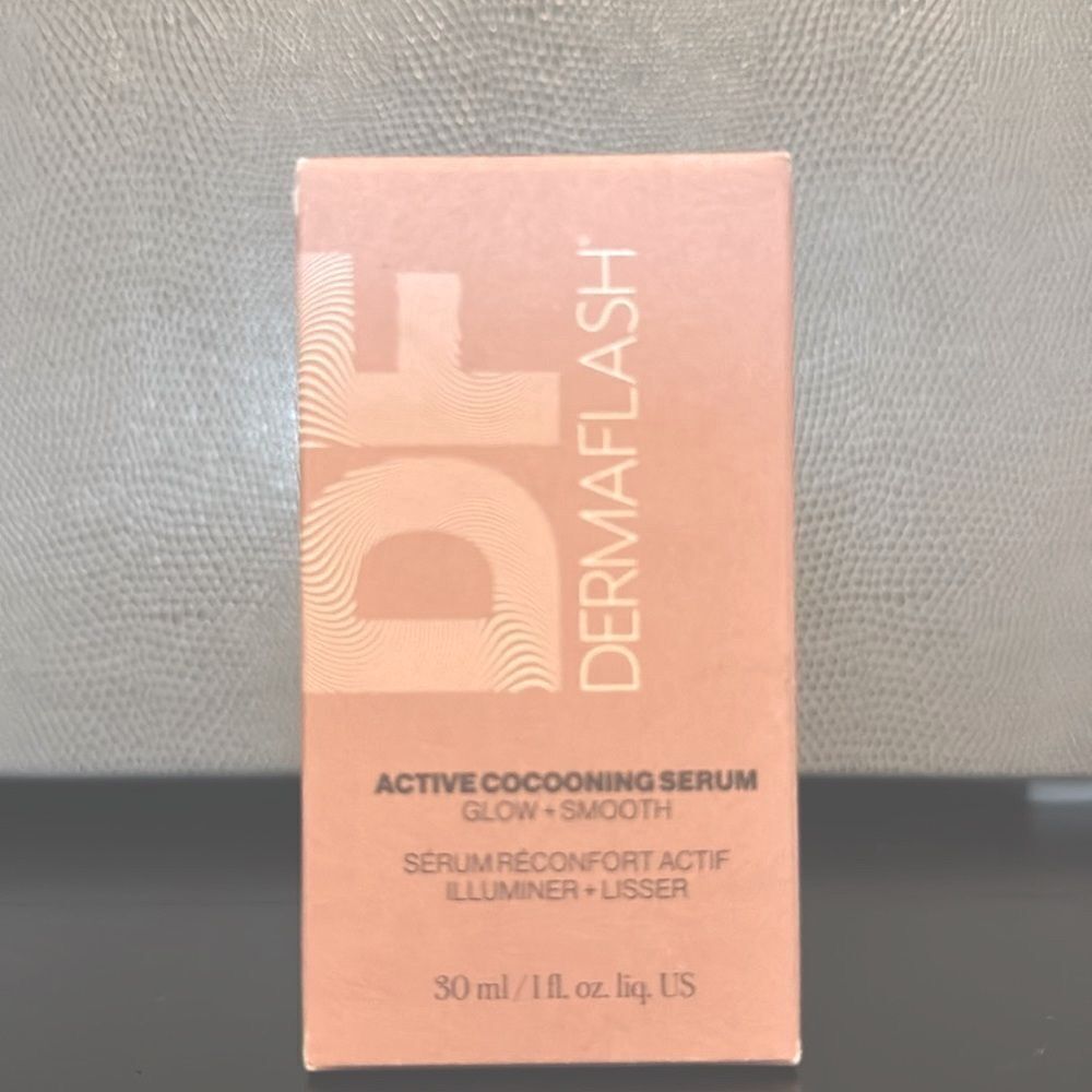 DERMAFLASH HYDRAFLASH COCOONING SERUM 
Smoothing, Firming + Depuffing Se…